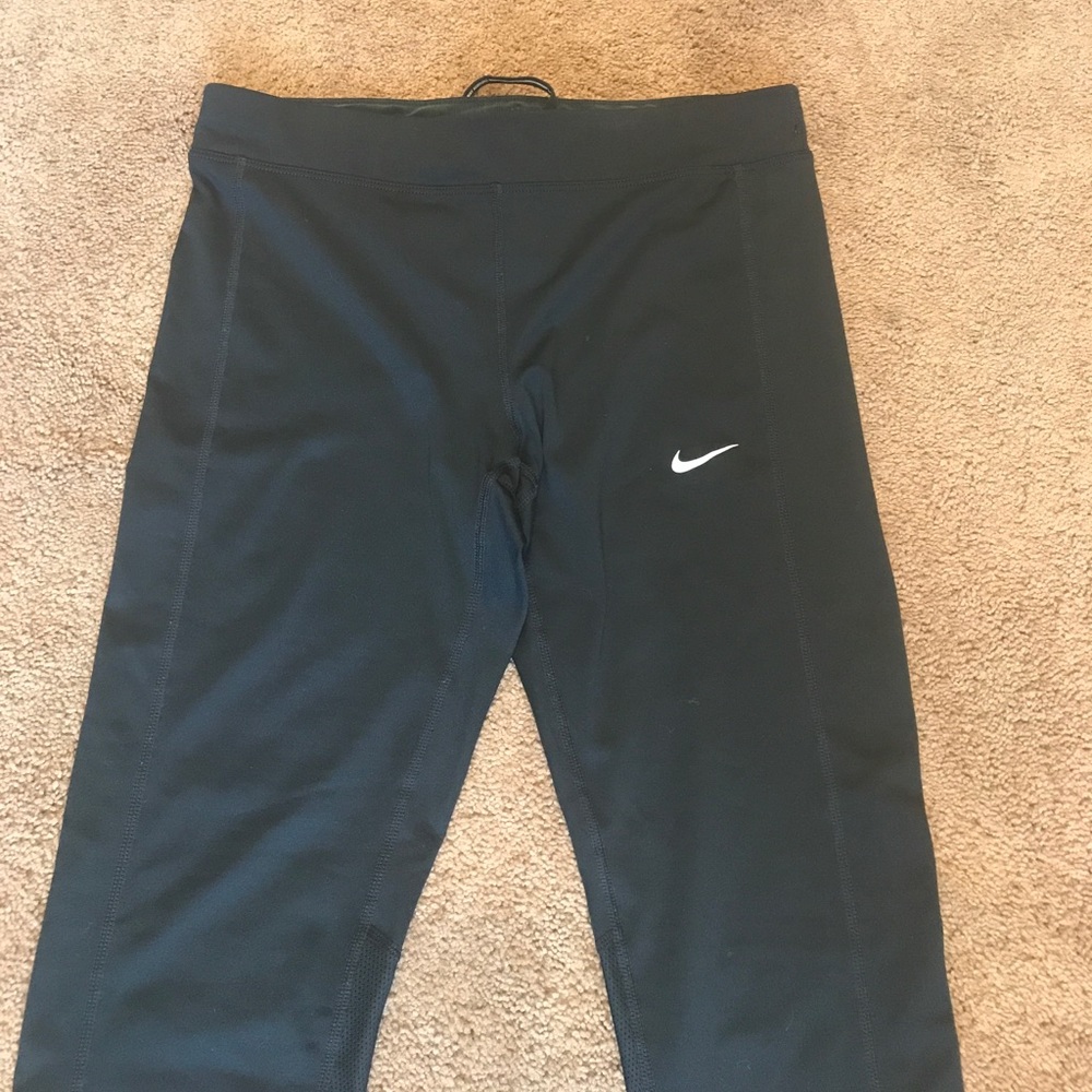 Nike running capris - Picture 2 of 4